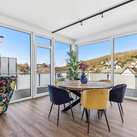 3 Bedroom Lovely In - Sieg